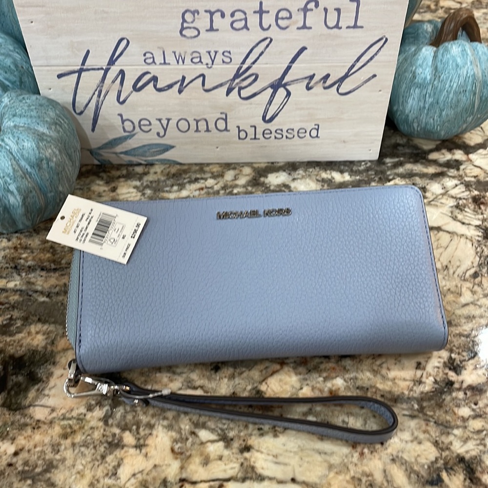 NWT Michael Kors Lg Continental Wallet/Wristlet - Picture 2 of 7